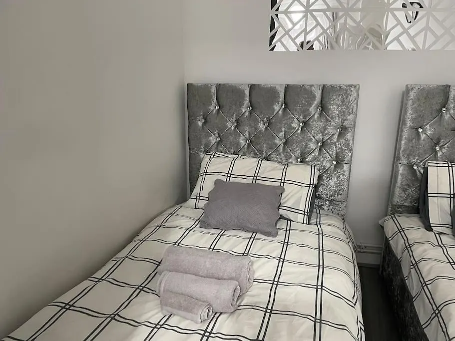 Lovely Comfortable Home Near Canarywhaflondoncity Londres